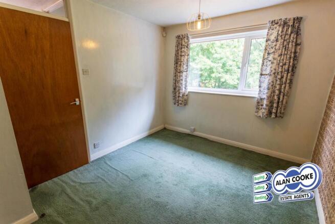 BEDROOM 2
