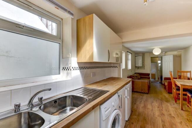 27 Hollingbury Road Kitchen (2)