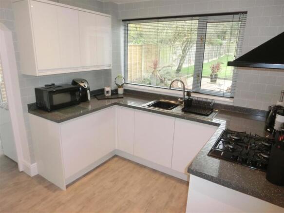 REFITTED KITCHEN