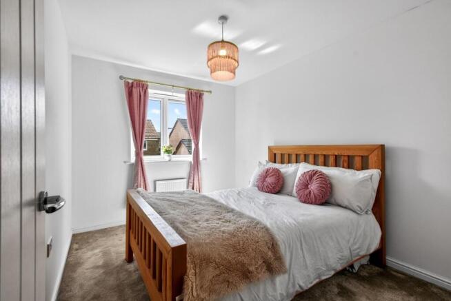 3 bed Semi-Detached for sale Image 12