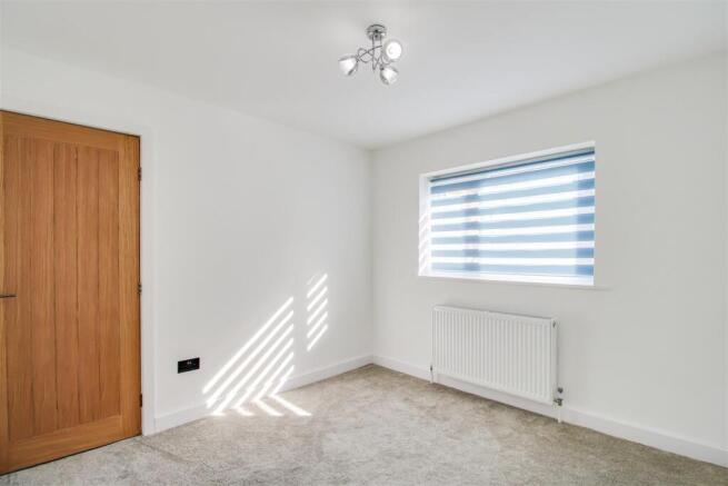 3 bed Link Detached House for sale Image 10