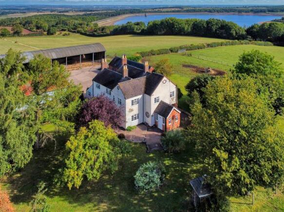 dji_fly_20250905_101800_838_1757064061955_photo_op