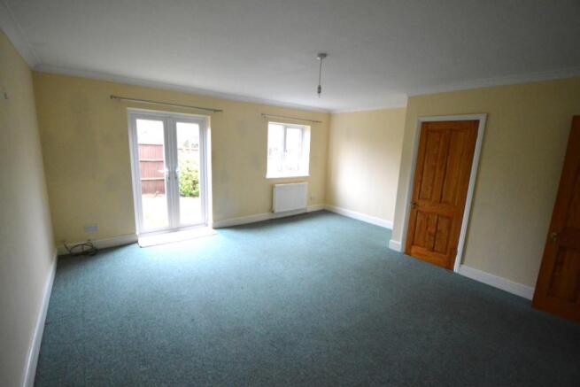 Sitting/Dining Room