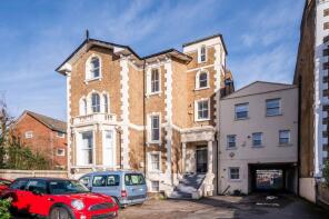 Flat 3, 267, Lee High Road, London SE12 8RU