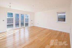 Flat 2, Evergreen Court, Amberden Avenue, Finchley, London N3 3BJ