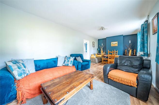 3 bed Semi-Detached for sale Image 12