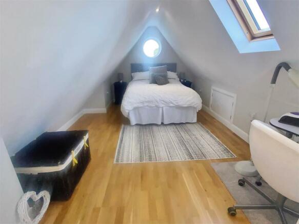 Bedroom.jpg
