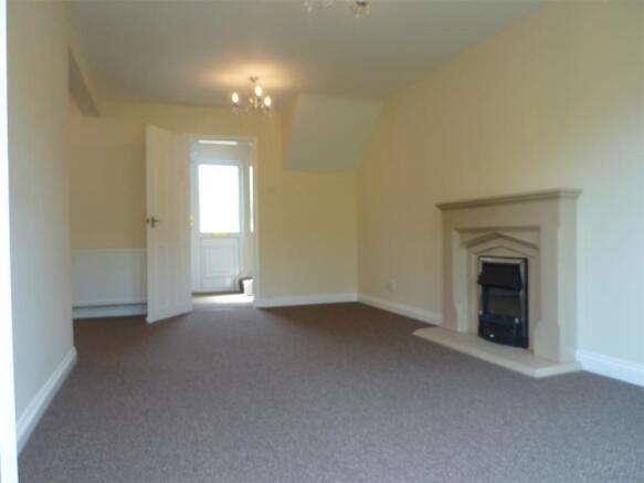 Nursery Gardens, 7 lounge.jpg