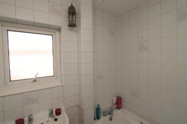 Bathroom.JPG