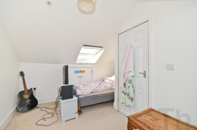 Bedroom 3 (2).JPG