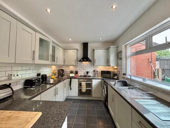 Woodland Grove, Warsop, Mansfield photo 4