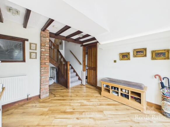4 bed Detached for sale Image 9