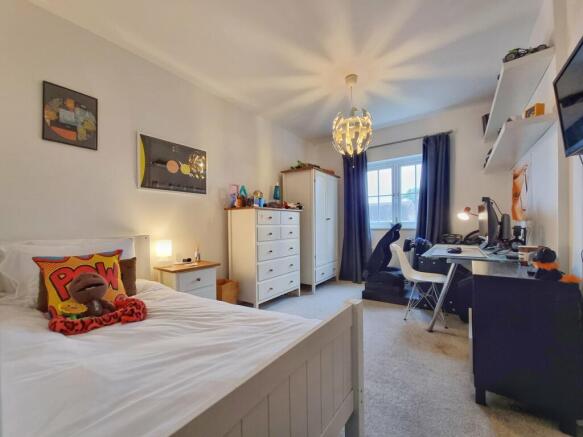 Photo 10