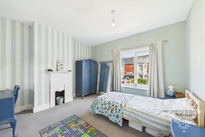3 bed Semi-Detached for sale Image 10