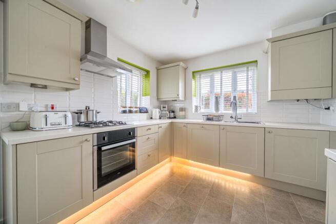 1424019-13-69b0257cee127