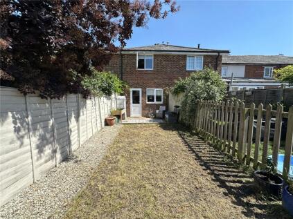 Aldermaston Road, Sherborne St. John, Basingstoke, Hampshire, RG24
