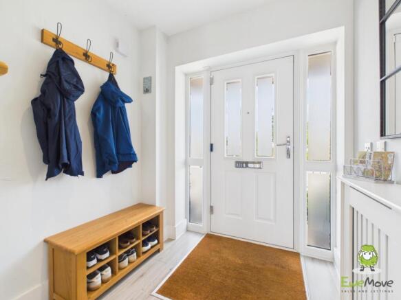 EweMove Estate Agents Basingstoke -Appian Way