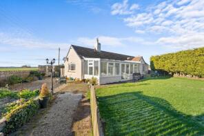 Lyndale Cottage, A935 From Gilrivie Farm To Junction At C39, Gilrivie, Montrose DD10 9LF