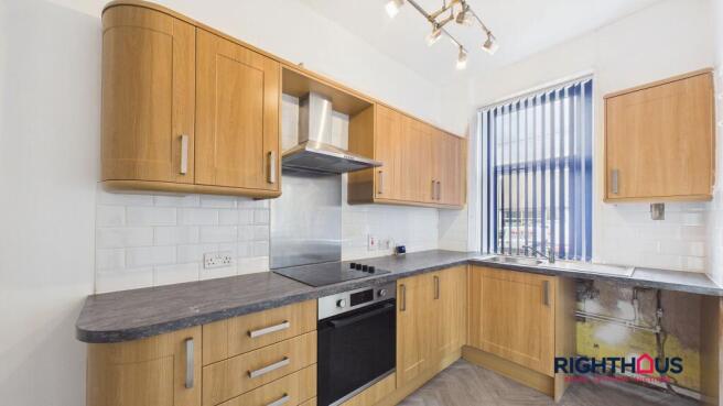 4 bed End of Terrace to rent