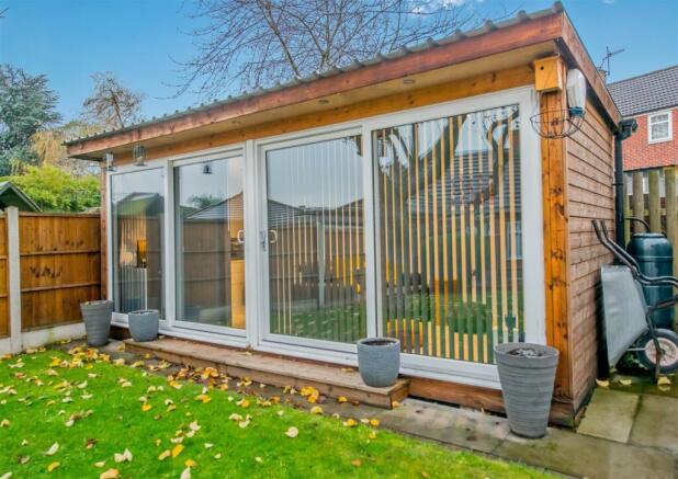 Garden Room / Home Office: