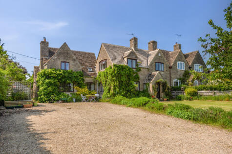 Nr. Daglingworth, Cirencester, GL7