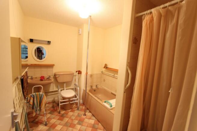 Photo 3