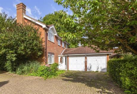 Meare Close, Tadworth