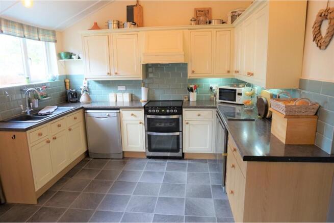 Kitchen / Breakfast