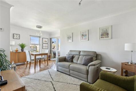 Bedford Hill, London, SW12