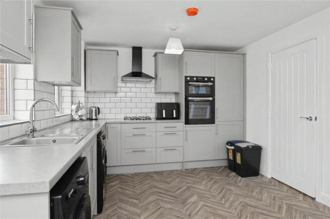 2 bed Semi-Detached for sale Image 10