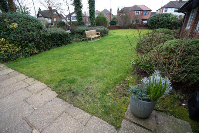 Front Communal Garden