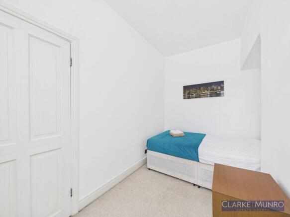 2 bed Terraced for sale Image 9
