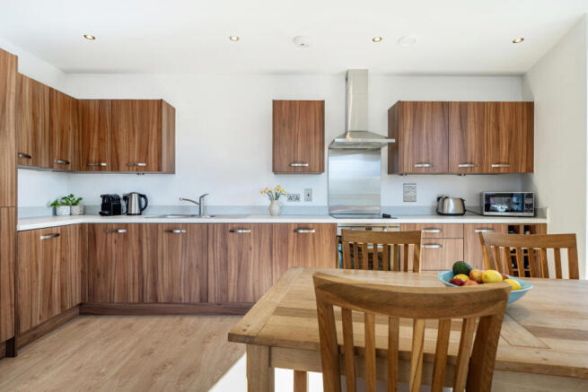 1435999-9-69ce805...