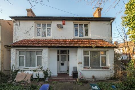 Love Lane, Mitcham, CR4