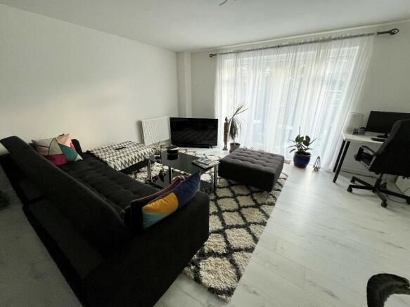Photo 6
