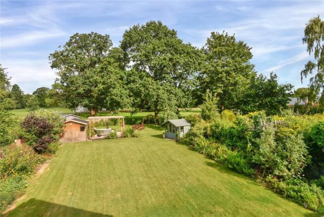 Garden & Views