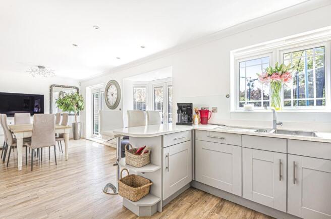 Kitchen/Dining