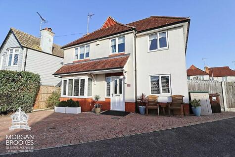 Crescent Place, Hadleigh