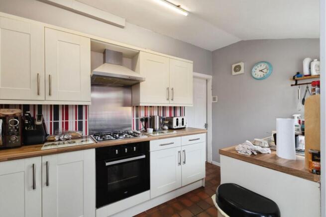 2 bed Semi-Detached Bungalow for sale Image 9