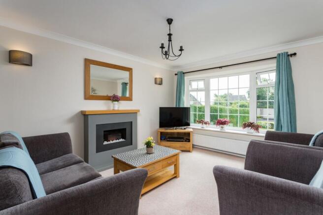 4 bed Detached for sale Image 10