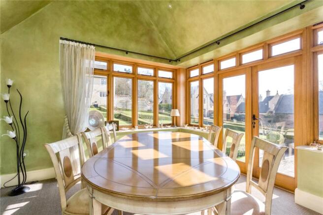 Dining/Garden Room