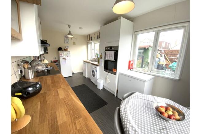 Kitchen/Breakfast