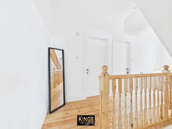 3 bed Semi-Detached for sale Image 12
