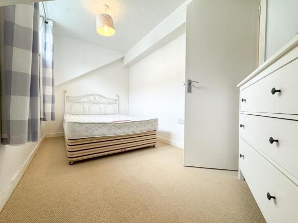 2 bed Penthouse for sale Image 7