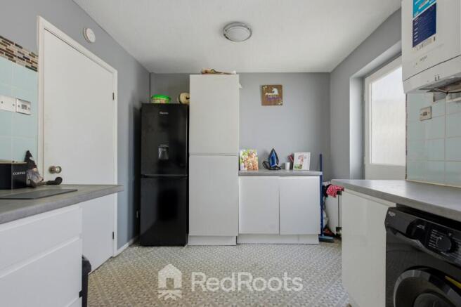 2 bed Semi-Detached for sale Image 9