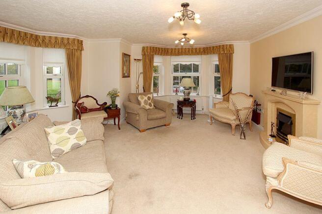 Lounge 1