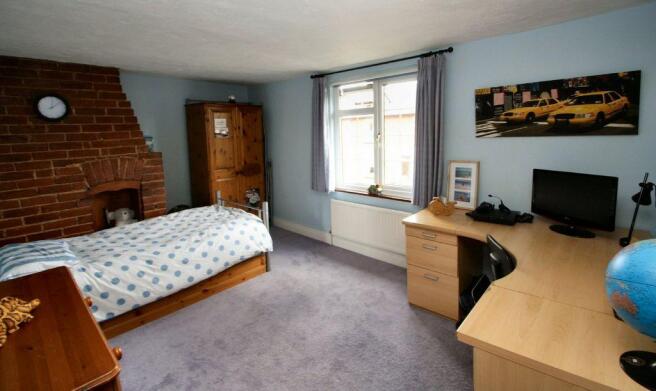 Photo 8