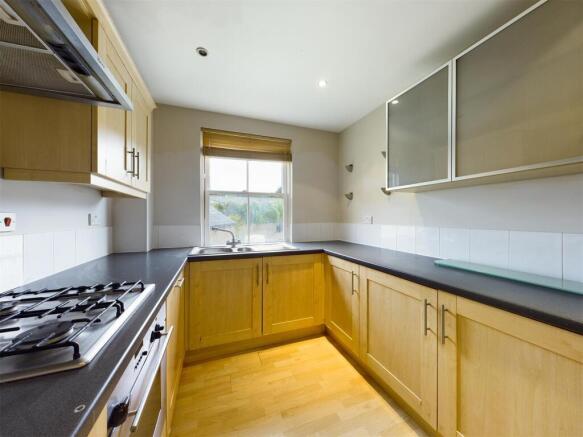 kitchen 2.jpg