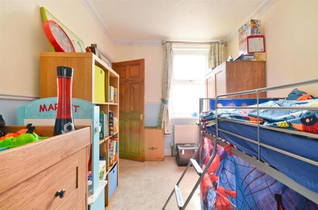 Bedroom 2.JPG