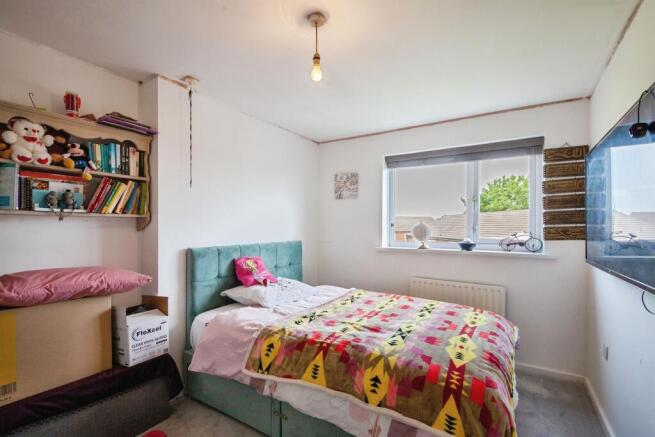 3 bed Terraced for sale Image 11